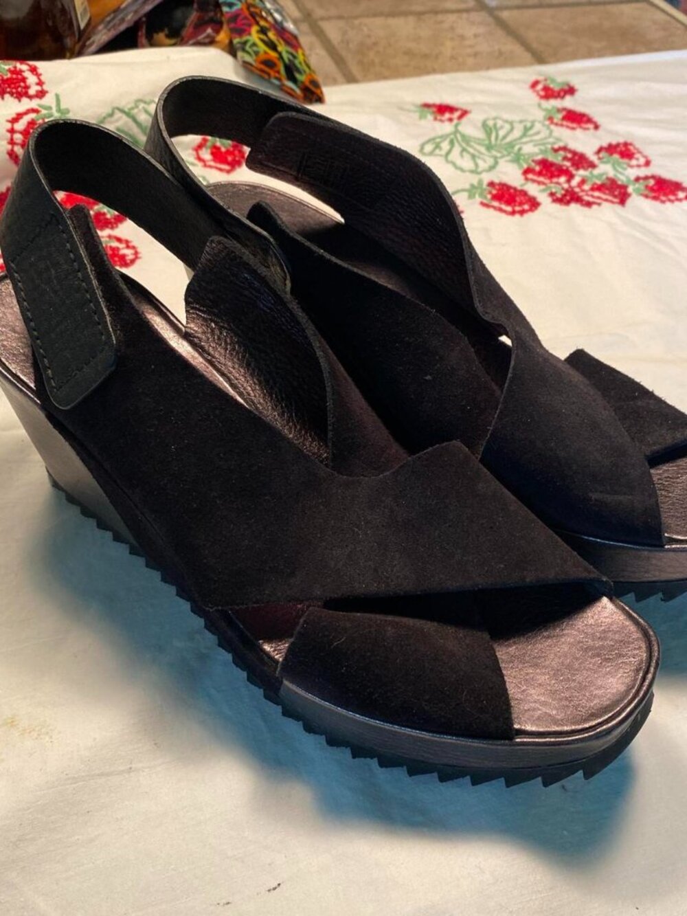 Pedro Garcia Federica Criss-Cross Wedge Sandals Black Castoro Suede Size 38.5 - Picture 3 of 7
